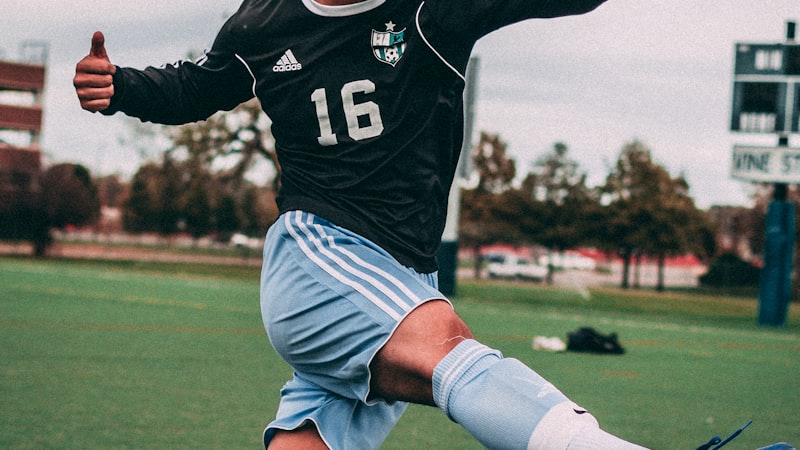 足球比赛控球率随时间变化的折线图