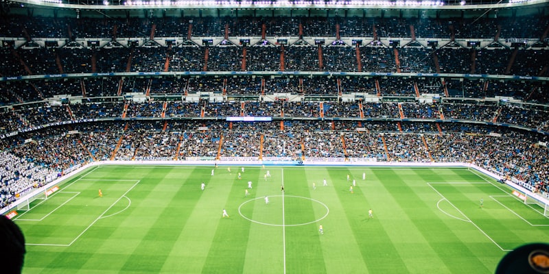 展示球队前场高压逼抢成功夺回球权区域的可视化图表